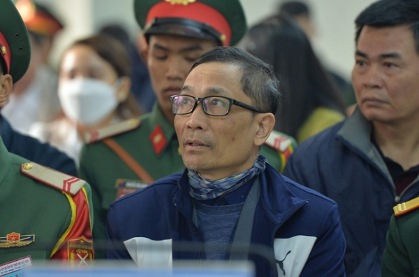 Sáng mai, hai cựu Bộ trưởng và nhiều cựu quan chức hầu tòa trong đại án Việt Á  -1
