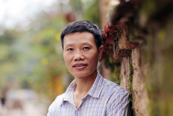 Nhà văn Nguyễn Phú Phơi mở nét 