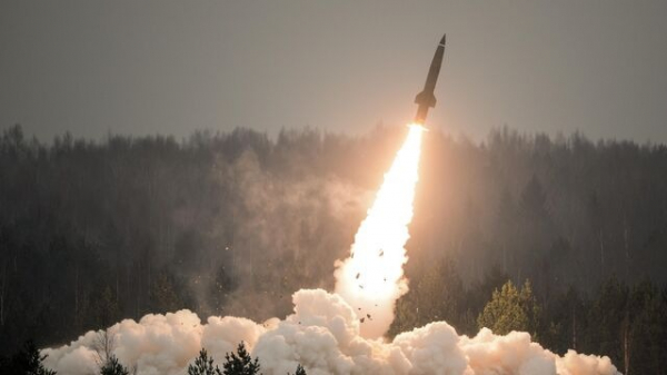Ukraine ồ ạt nã tên lửa vào Nga nhưng không lọt lưới phòng không -0