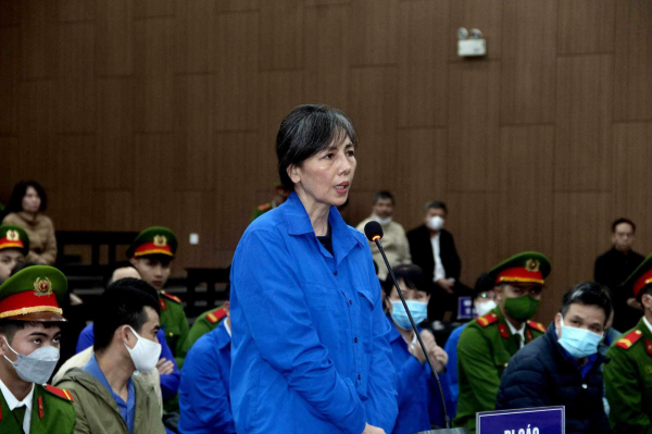 Quen thân lãnh đạo cấp cao trong Chính phủ, nữ chuyên viên nhà xuất bản trục lợi được gì từ Việt Á?  -0