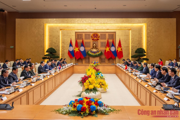 Việt Nam coi trọng và dành ưu tiên cao nhất cho mối quan hệ đặc biệt Việt-Lào -0