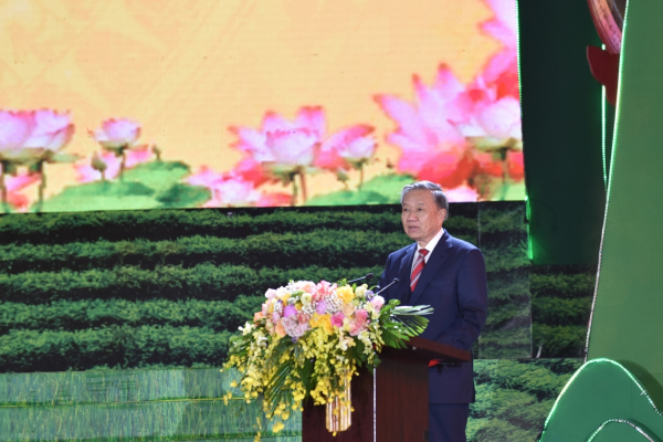 Xây dựng mảnh đất Lai Châu ngày càng  giàu đẹp, bình yên, phát triển nhanh và bền vững -0