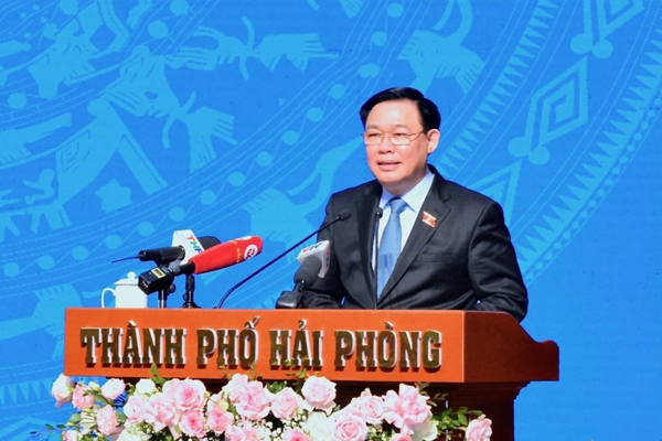 Chủ tịch Quốc hội Vương Đình Huệ tiếp xúc cử tri là công nhân, người lao động TP Hải Phòng -0