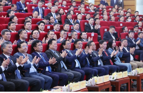 Thủ tướng: Ngành Dầu khí tập trung xử lý hiệu quả các vướng mắc, dự án tồn đọng -0