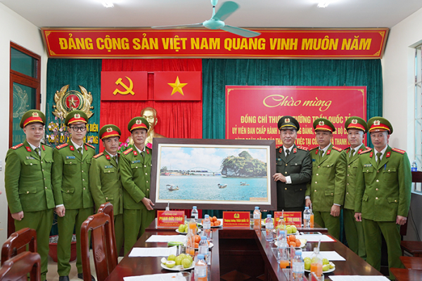 Thượng tướng Trần Quốc Tỏ, Thứ trưởng Bộ công an thăm và làm việc tại Công an tỉnh Điện Biên -0