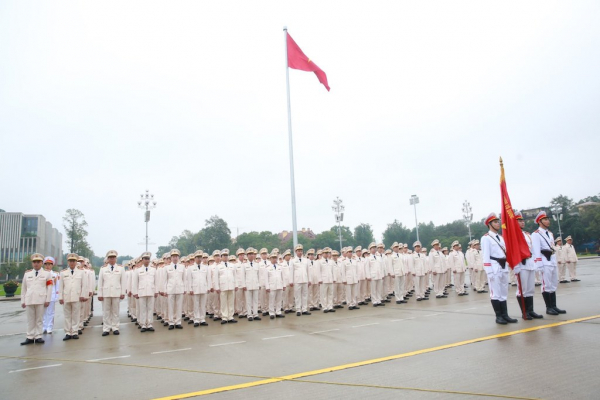 Công an TP Hà Nội báo công dâng Bác -0