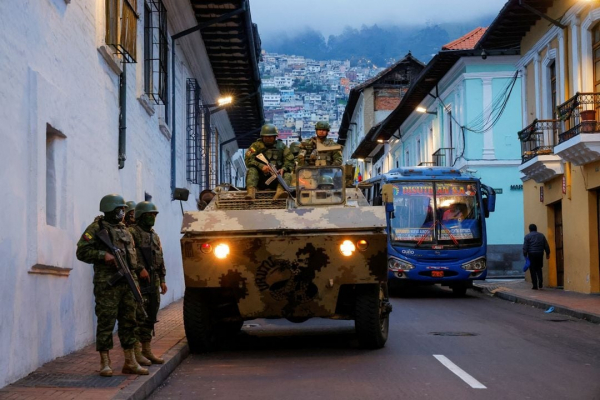 Ecuador đang trong tình trạng chiến tranh  -0