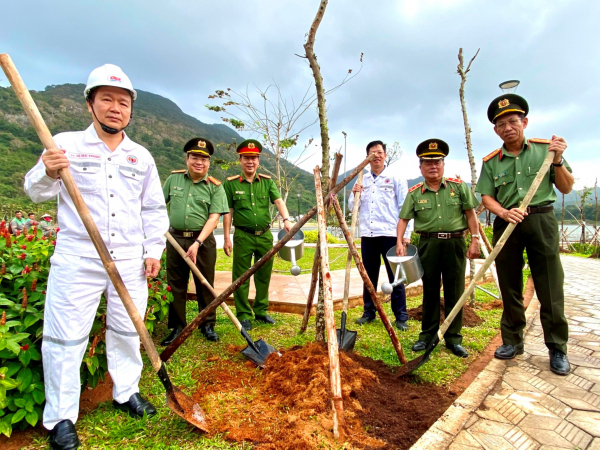 Nhiều hoạt động sinh hoạt chính trị ý nghĩa tại huyện Côn Đảo -0