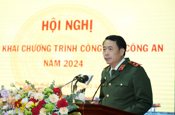 Công an Thừa Thiên Huế giữ vững ANTT, phục vụ hiệu quả mục tiêu đưa địa phương trở thành thành phố trực thuộc Trung ương -0