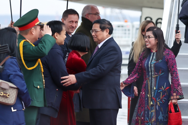 Thủ tướng Phạm Minh Chính và Phu nhân cùng đoàn đại biểu cấp cao Việt Nam thăm chính thức Hungary -1