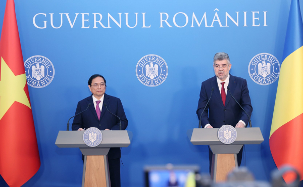 Thủ tướng Phạm Minh Chính hội đàm với Thủ tướng Romania Ion Marcel Ciolacu -0