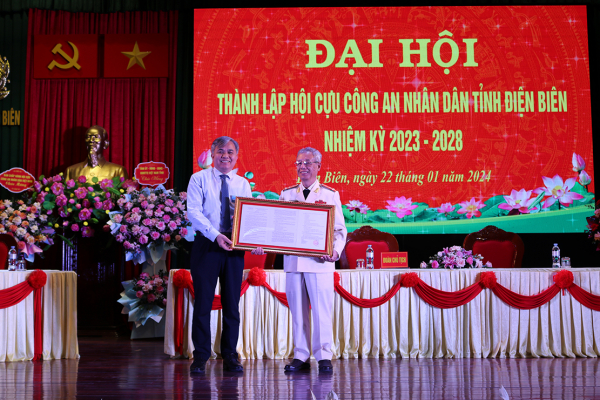 Thành lập Hội cựu Công an tỉnh Điện Biên -0