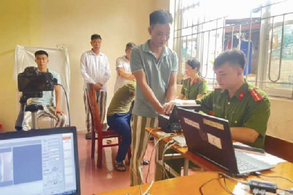 Trang 22: Sự nhân văn trong công tác quản lý trại giam ở Việt Nam -1