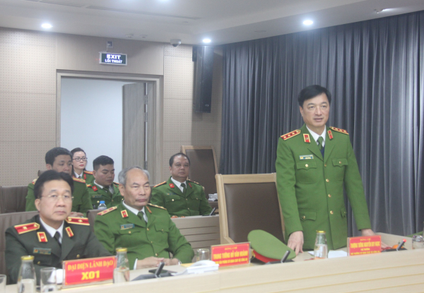 Điều động Đại tá Trần Minh Tiến, Giám đốc Công an tỉnh Nam Định giữ chức vụ Chánh Văn phòng Cơ quan CSĐT Bộ Công an. -0