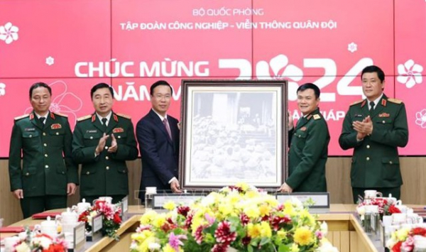 Chủ tịch nước Võ Văn Thưởng thăm, làm việc tại Tập đoàn Viettel -0