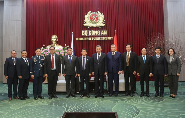 Vietnam-Philippines agree to bolster security cooperation -0