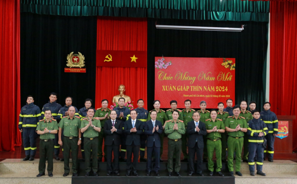 Chủ tịch nước Võ Văn Thưởng thăm và chúc Tết Công an TP Hồ Chí Minh -1