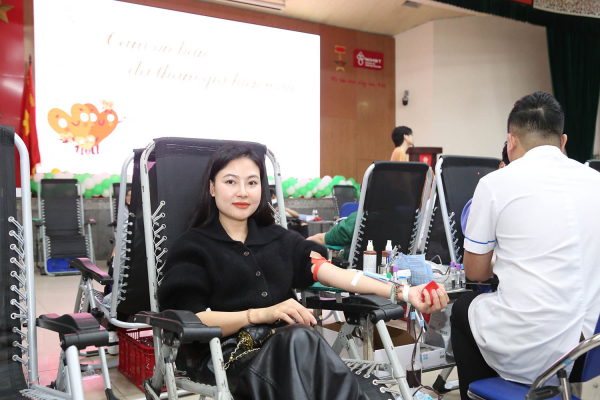  1.500 người đến hiến máu cứu người bệnh dịp Tết Nguyên đán -0