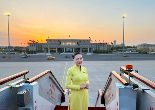 Nhân viên hàng không và áp lực của người làm nghề ngày Tết -0