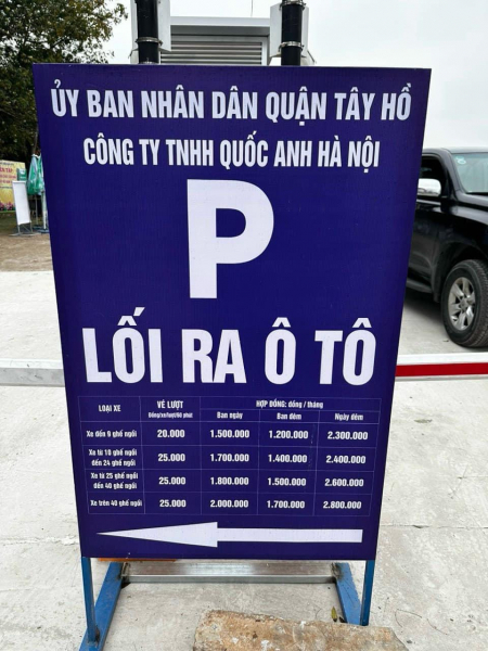 Thu phí trông giữ xe không dùng tiền mặt tại Phủ Tây Hồ và chùa Trấn Quốc từ ngày 9/2 -0