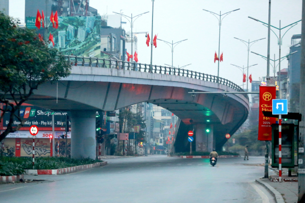 Hà Nội đẹp, thanh bình ngày mùng 1 Tết -7