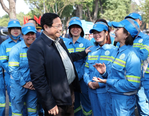 Thủ tướng chúc Tết công nhân, người lao động, lực lượng trực Tết tại Hà Nội -0