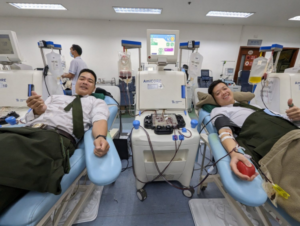 Hơn 1.600 người hiến máu trong dịp Tết -0