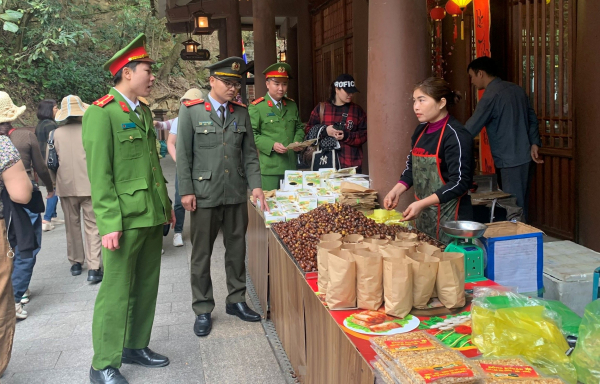 Công an tỉnh Quảng Ninh nỗ lực đảm bảo Lễ hội Xuân Yên Tử bình yên, an toàn -0