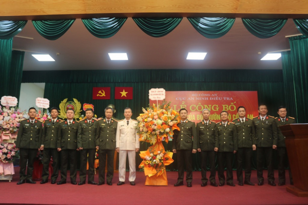 Công bố quyết định điều động Phó Giám đốc Công an tỉnh Lai Châu giữ chức vụ Phó Cục trưởng Cục An ninh điều tra -0