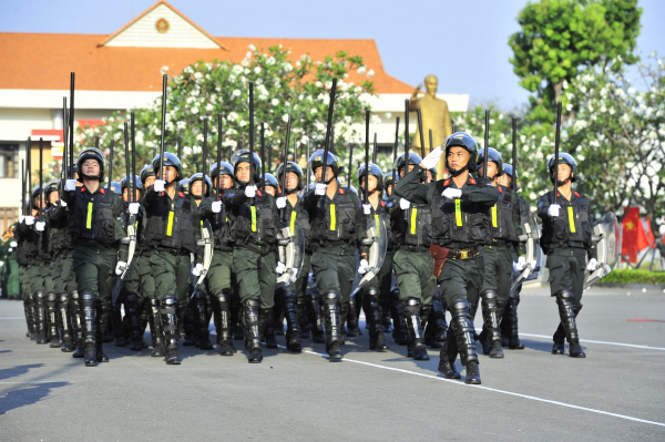 Các lực lượng vũ trang TP Hồ Chí Minh ra quân huấn luyện quyết tâm giành “3 Nhất” -2