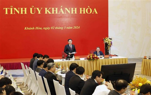 NA Chairman works with Khanh Hoa’s Party Committee -0