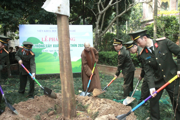 Viện Khoa học và công nghệ Bộ Công an phát động Tết trồng cây Xuân Giáp Thìn 2024. -0