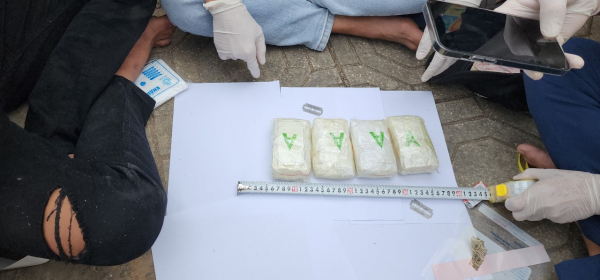 Mang gần 12.000 viên ma túy “quá giang” trên xe khách -0