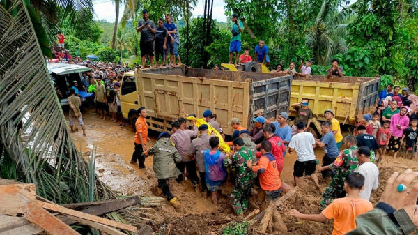 Lũ lụt và lở đất tại Indonesia khiến 19 người thiệt mạng -0