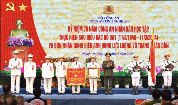 Công an Nghệ An đón nhận danh hiệu Anh hùng Lực lượng vũ trang nhân dân -0