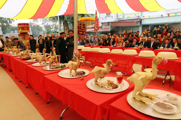 Độc, lạ lễ hội trình xôi, gà của người lên 50 tuổi ở Bắc Ninh -2