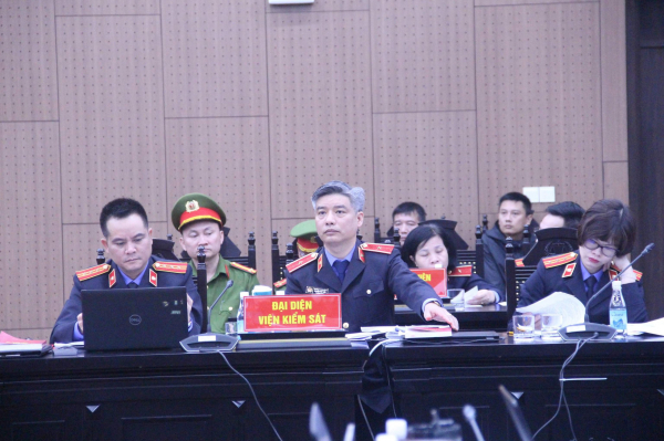 Phiên tòa xét xử Chủ tịch Tập đoàn Tân Hoàng Minh tạm dừng để bị hại nghiên cứu thêm hồ sơ -0