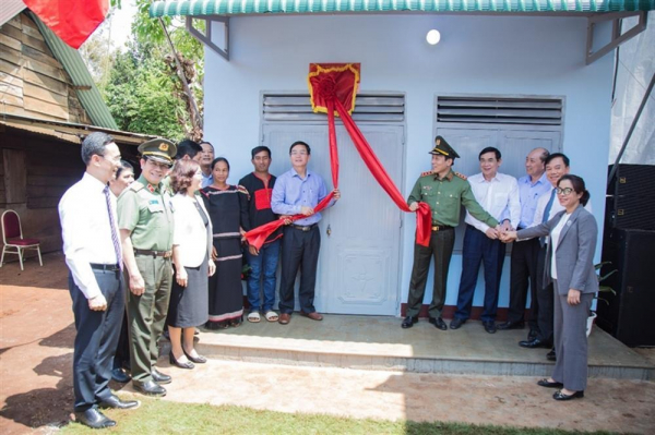 MPS breaks ground on project to build 1,200 houses for the poor in Dak Lak -0