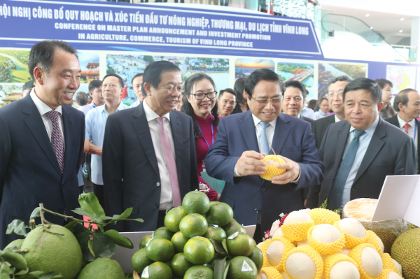 Thủ tướng Phạm Minh Chính dự Hội nghị Công bố Quy hoạch và xúc tiến đầu tư nông nghiệp, thương mại, du lịch tỉnh Vĩnh Long -0