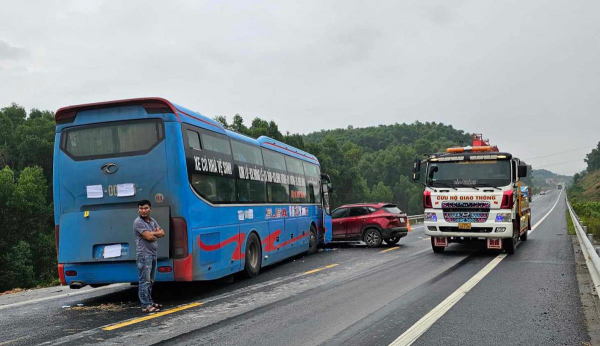 Xe khách, xe tải nặng sẽ không được đi vào cao tốc Cam Lộ - La Sơn -0