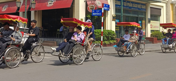 Khách quốc tế đến Việt Nam tăng cao hơn thời điểm trước dịch COVID-19 -0
