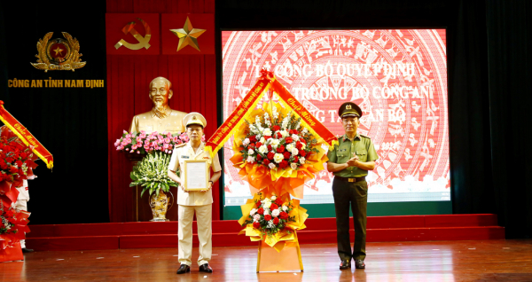 Công bố quyết định bổ nhiệm Giám đốc Công an tỉnh Nam Định -0