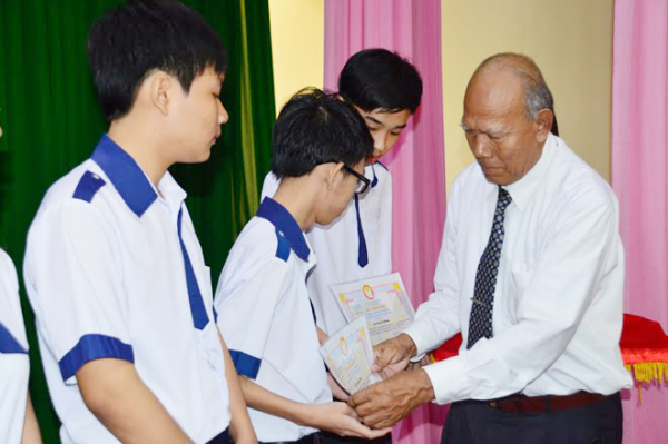 Vĩnh biệt Nhà giáo Nhân dân đầu tiên của đồng bào Khmer Nam Bộ -0