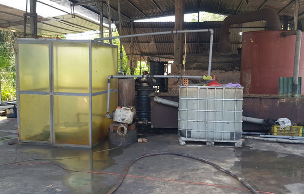 Bình Thuận: Phát hiện và thu giữ hơn 11.000 lít nhớt tại cơ sở tái chế dấu nhớt trái phép -0