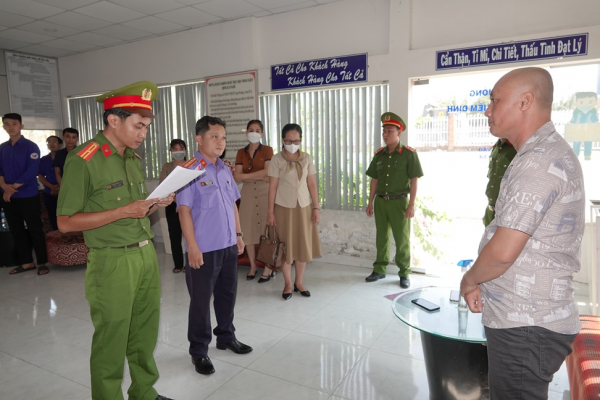 Bình Thuận: Bắt giữ 2 Phó giám đốc và khám xét tại Trung tâm Đăng kiểm xe cơ giới 86-02D -0