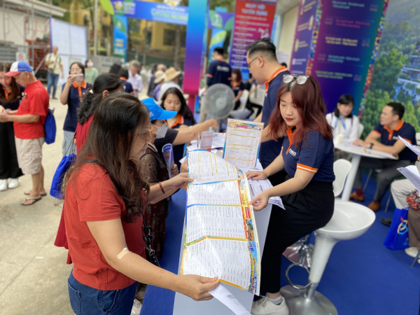 Khuyến mãi lớn cùng 700 đơn vị du lịch Việt Nam và quốc tế tại VITM Hà Nội 2024 -0