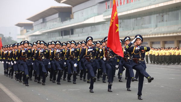 Thủ tướng dự Lễ kỷ niệm 50 năm Ngày truyền thống lực lượng Cảnh sát cơ động -5