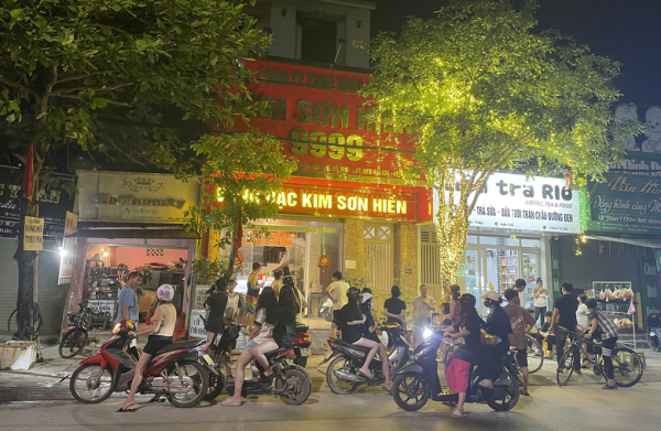 Bắt nam thanh niên nửa đêm đi xế hộp cướp tiệm vàng Kim Sơn Hiền -0