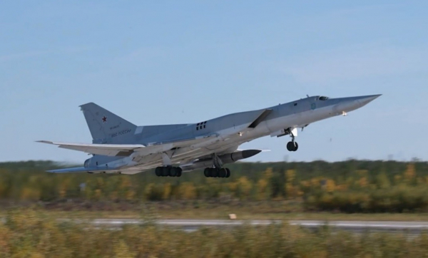 Nga mất oanh tạc cơ Tu-22M3, chiến sự Ukraine có ảnh hưởng? -0