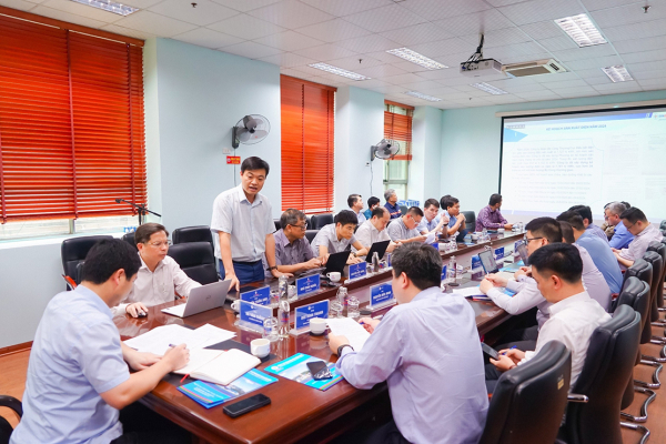 Kiểm tra tình hình sản xuất điện tại Nhiệt điện Quảng Ninh -0